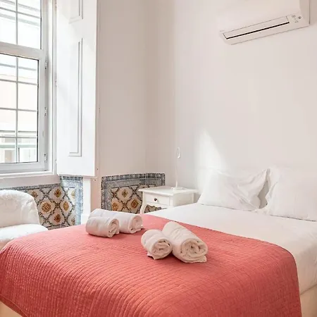 Plum Guide - Heavy Crown Appartement Lissabon
